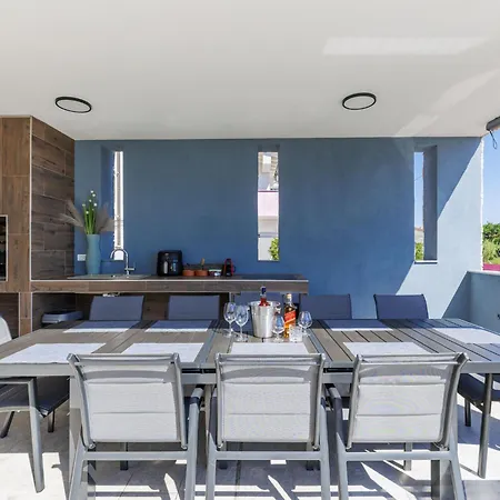 Serenissima By Interhome