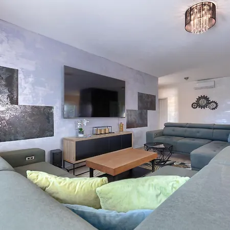 Villa Serenissima By Interhome *