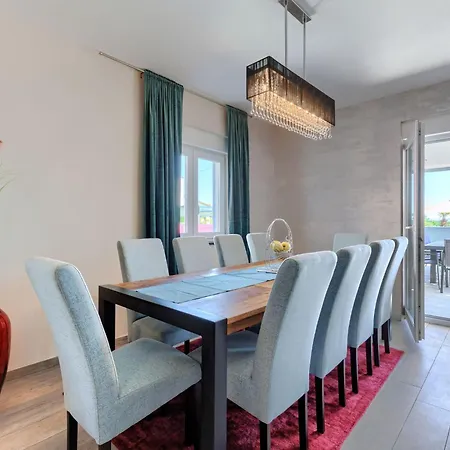Serenissima By Interhome