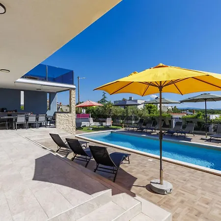 Serenissima By Interhome
