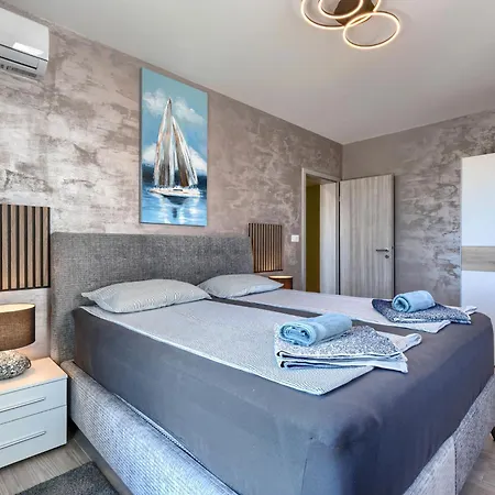 Serenissima By Interhome