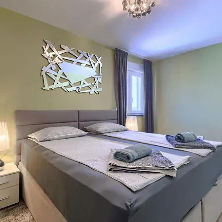 Villa Serenissima By Interhome