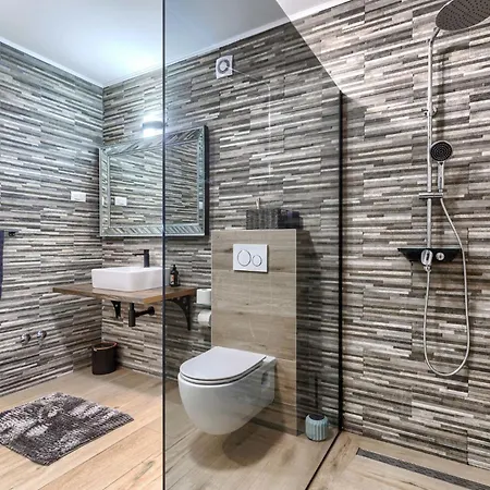 Serenissima By Interhome